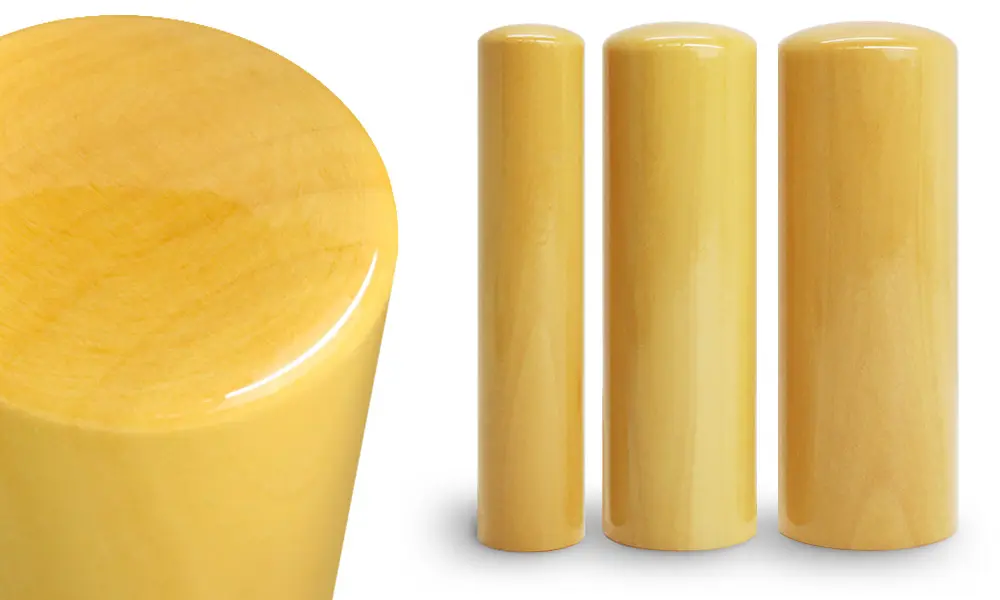 本柘の印鑑素材の質感と円柱印鑑